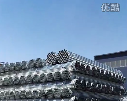 承德友發(fā)熱鍍鋅大棚鋼管裝車拍攝視頻