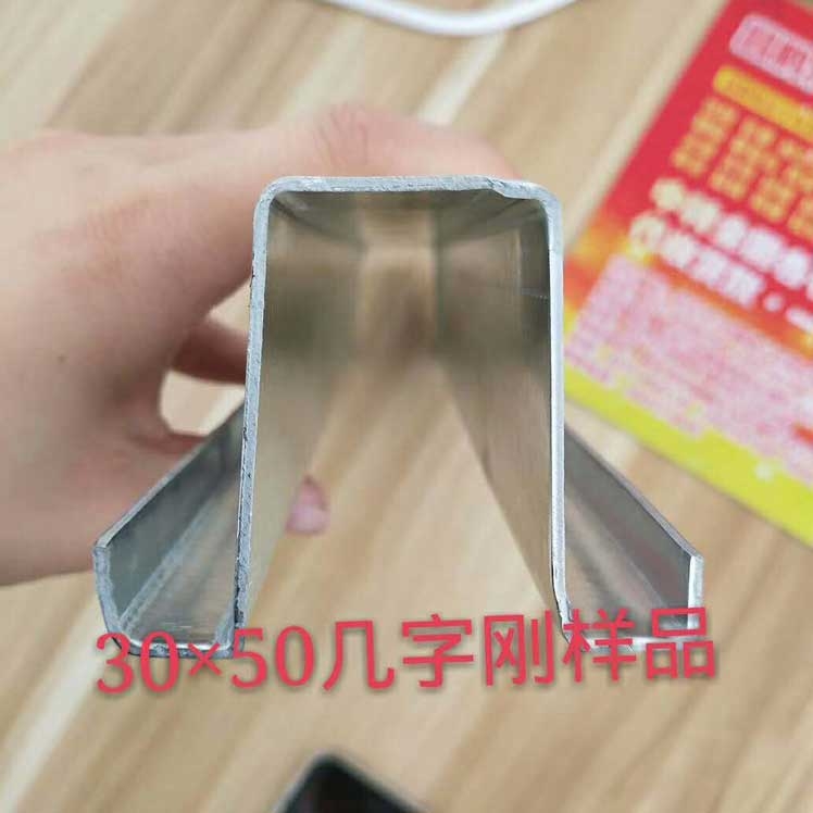 承德新型幾字鋼大棚骨架高清圖片
